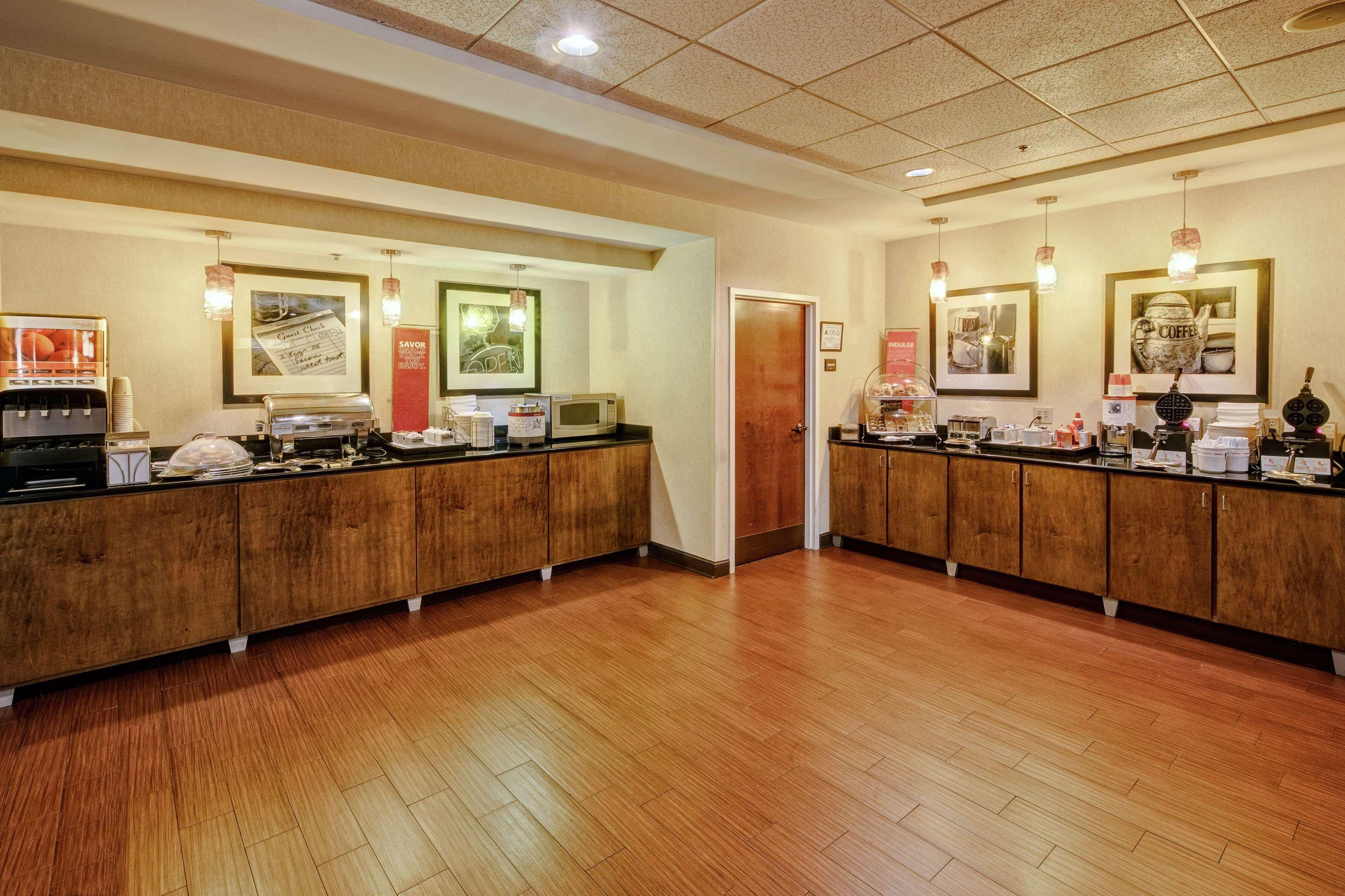 Hampton Inn Elizabeth City Exterior photo
